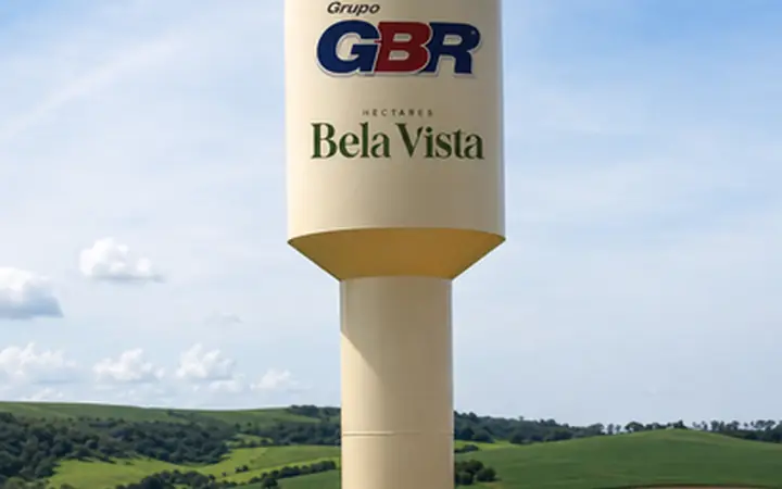 Caixa d'água com a marca Bela Vista