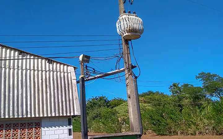 Rede de energia elétrica